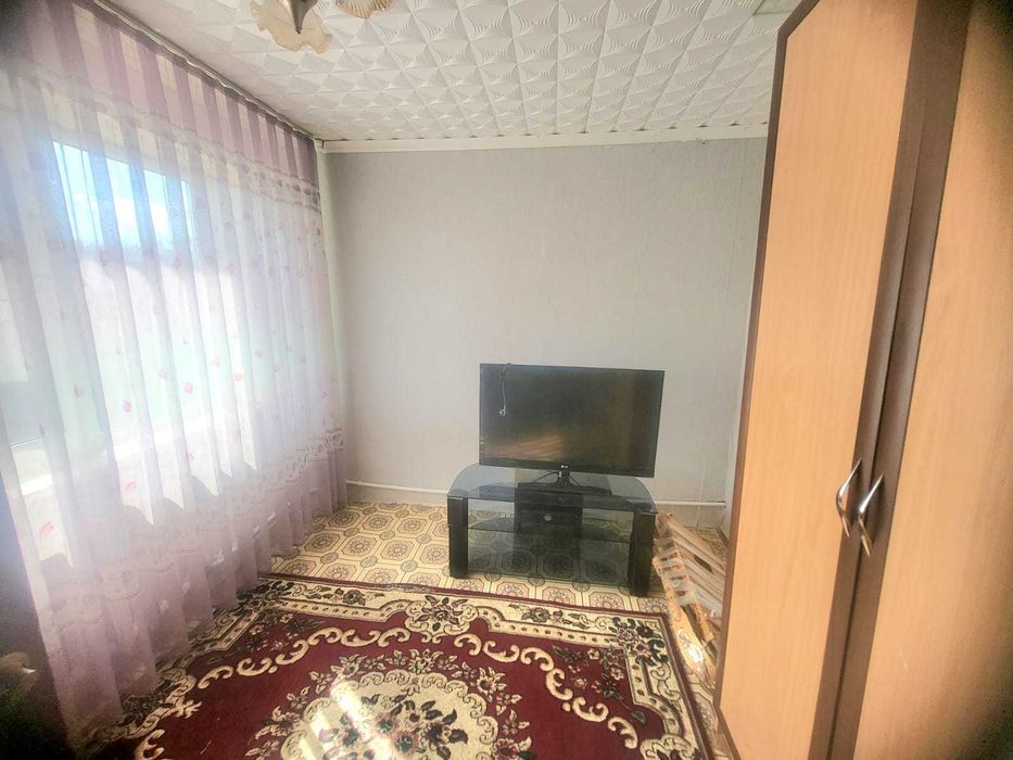 а Продам 4 комнатную 6 микрорайон