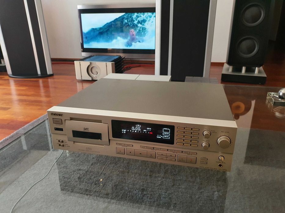 SONY DTC 57es DAT absolut impecabil, nefolosit