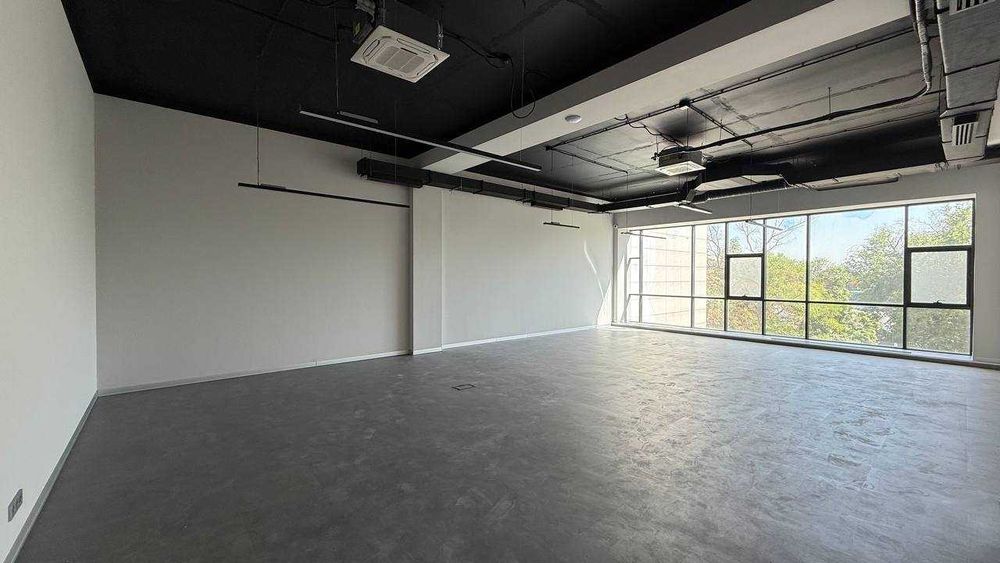 Большой офис в аренду (1057м2) в бизнес центре