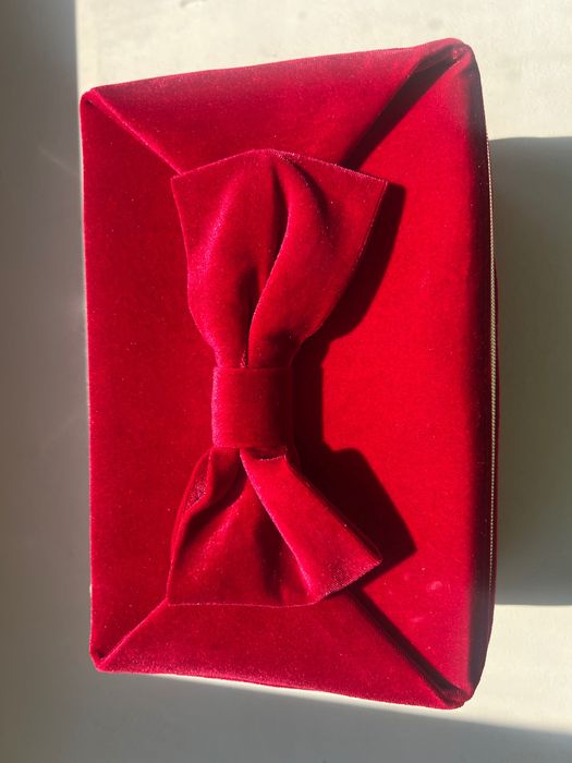 НАМАЛЕНИЕ 49 лв не 89 лв Estée Lauder оригинално козметично куфарче