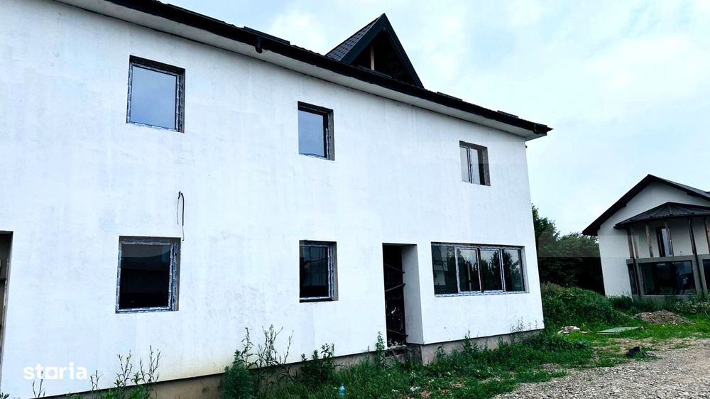 Duplex 4 camere 120 mp utili in Valea Ursului