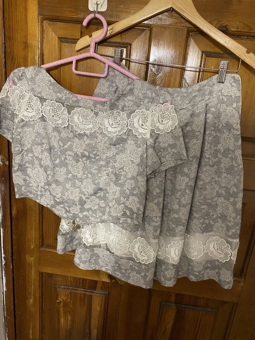 Продам шикарный костюм