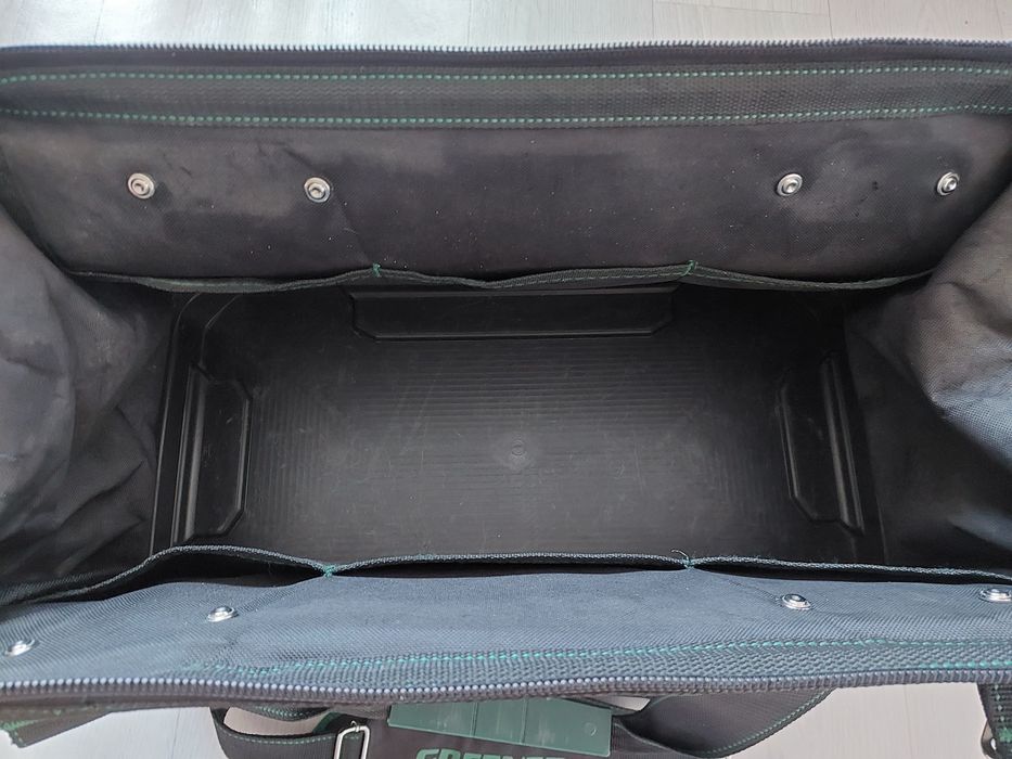 Продам сумку строительную