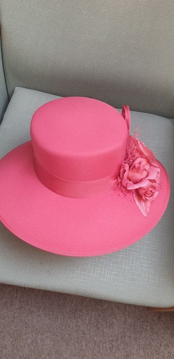 Palarie elegantă  pentru nunți nou