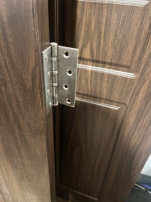 Продавам вратите