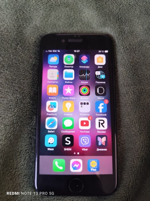 Телефон iphone SE 64GB