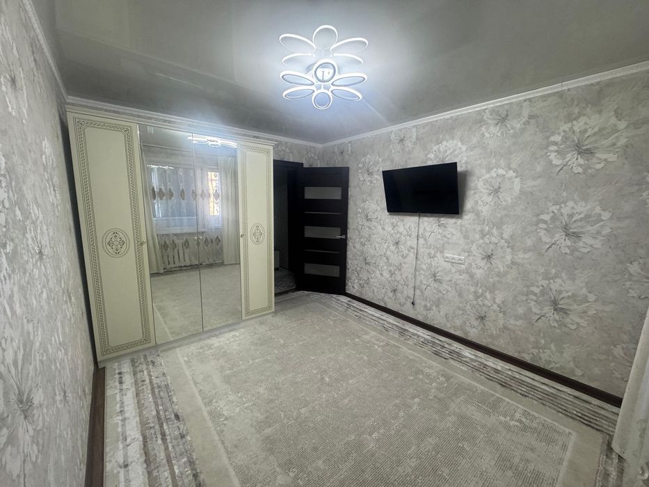 Продам 2 комнотную квартиру