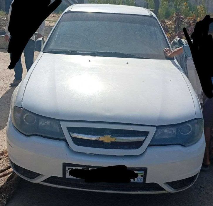 Arzon nexia2 sotiladi 2015 yil