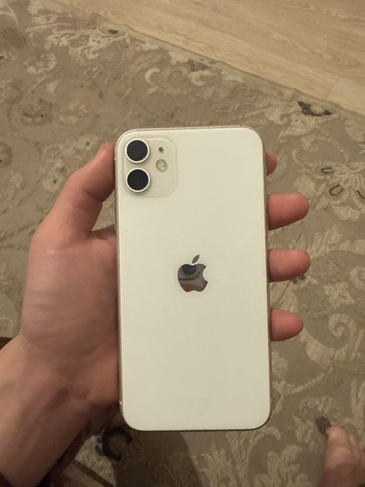 Iphone 11 б/у продаеться