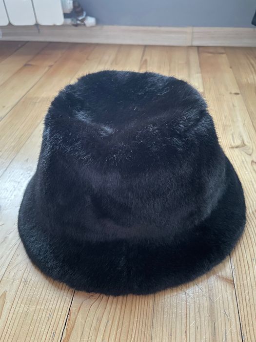 Шапка бомбе Gateshop