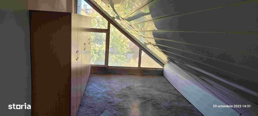 De vânzare apartament 3 camere Arcu, etaj 1 la blocurile tip vilă