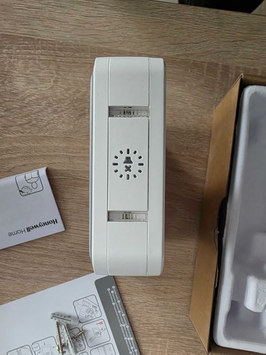 Sonerie Fara Fir Honeywell Dw915s Maxim 200m 90db, Alimentare La Priza 230v Sau Cu Baterii