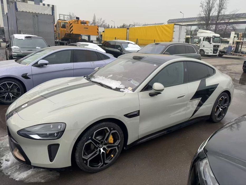 Xiaomi SU7 Max AWD 800 km EV