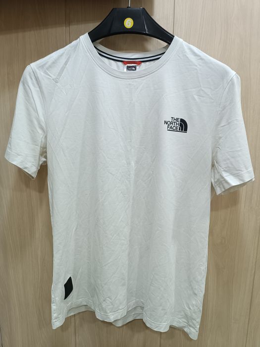 Футболка The North Face