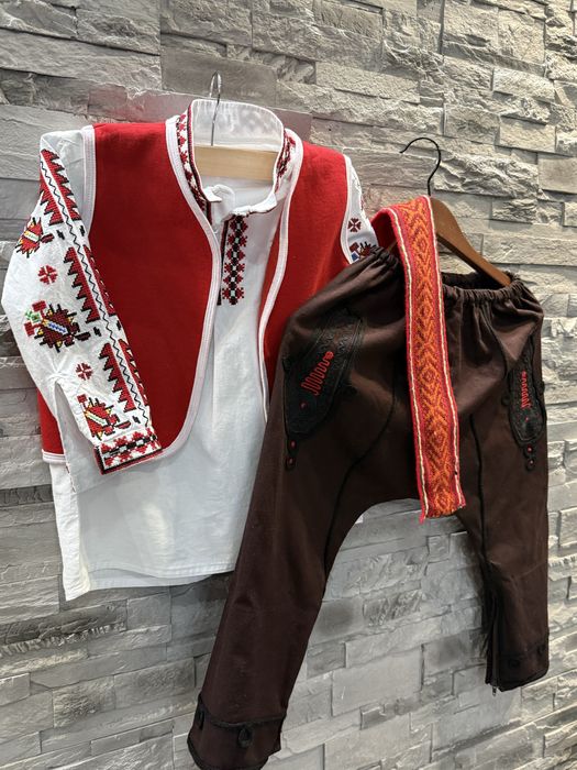 Детска носия за момче 3-4 години