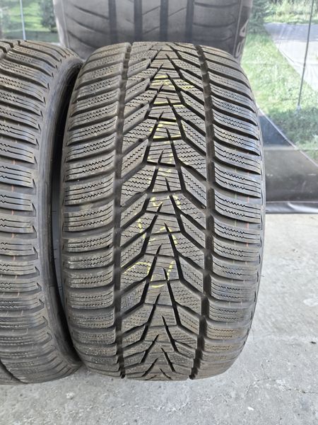 255/40/18 HANKOOK 2бр