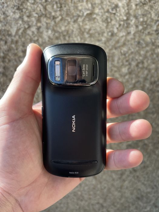 Nokia 808 PureView