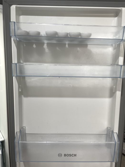 продаю холодильник BOSCH б/ув нормальном состоянии