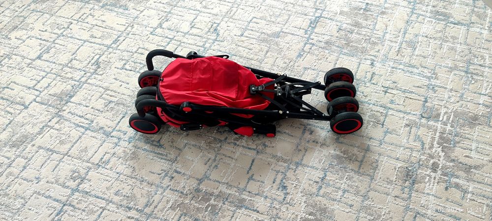 Удобная и лёгкая коляска