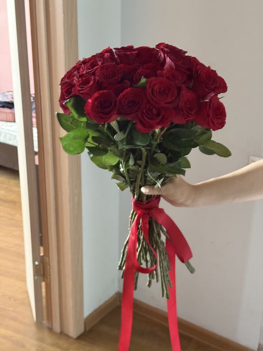 Продается 31 красная роза