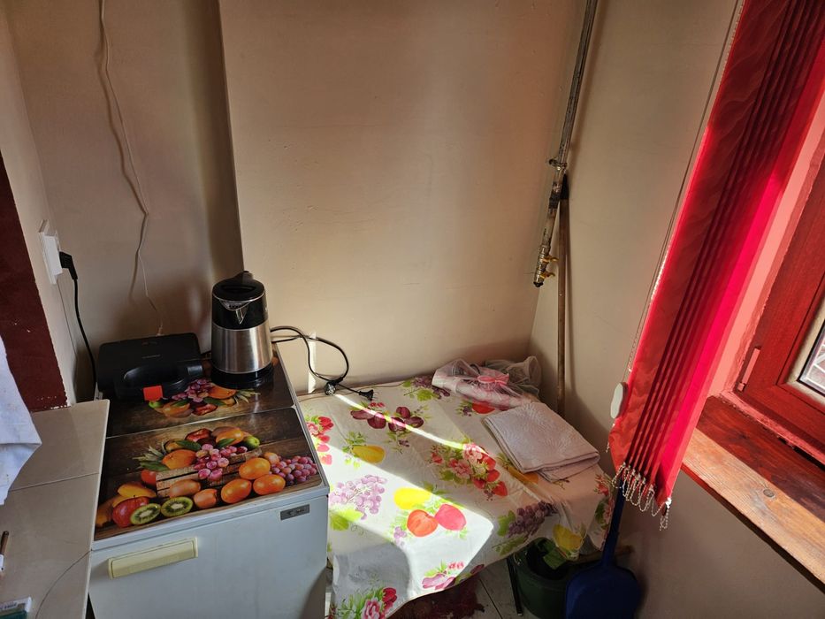 Garsoniera et 2, capat 1, proprietar