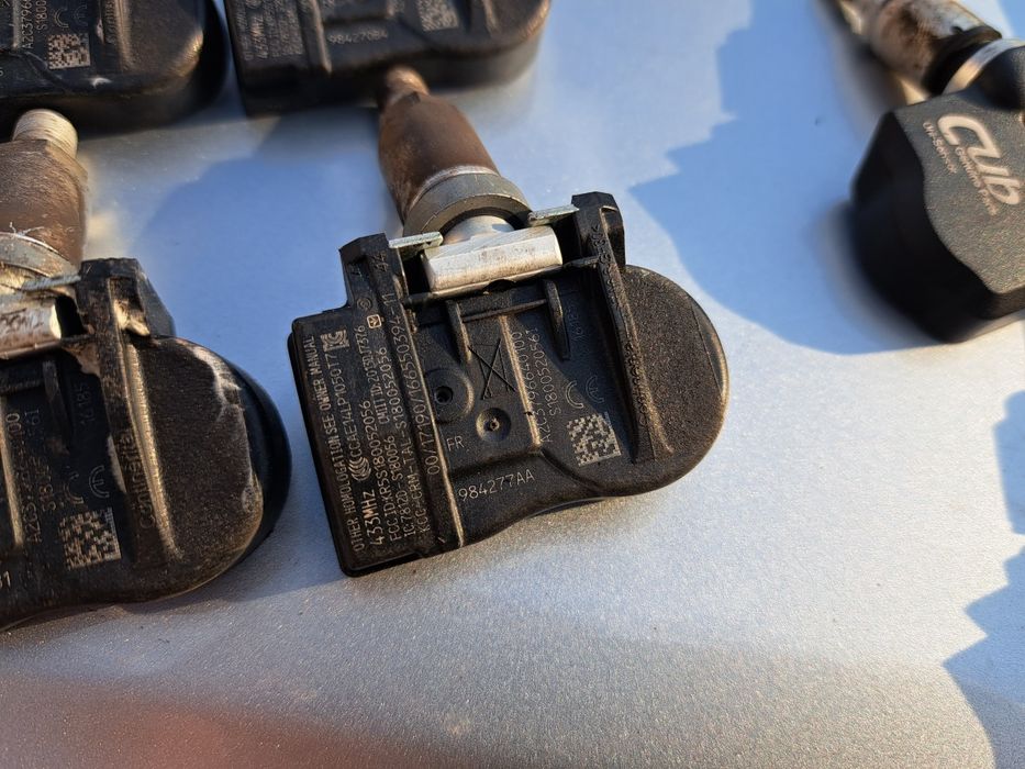 4бр. TPMS датчици вентили БМВ F10 G30 E60 X5 сензори гуми Мерцедес