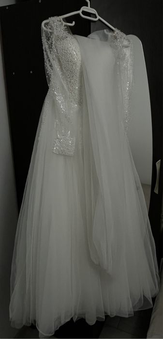 Vand rochie de mireasa