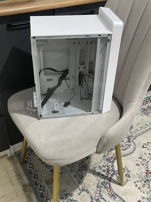 Корпус белый Matx