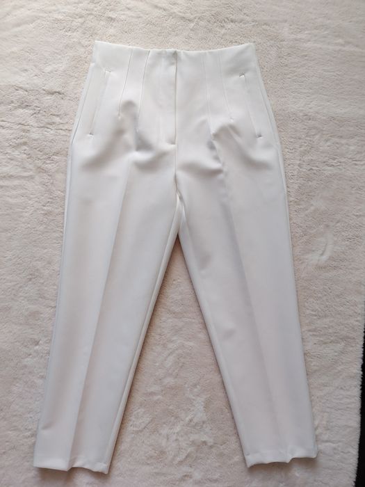 Pantaloni conici Zara masura L