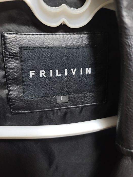 Jeniskiy kojiniy kurtka razmeri L holati zor