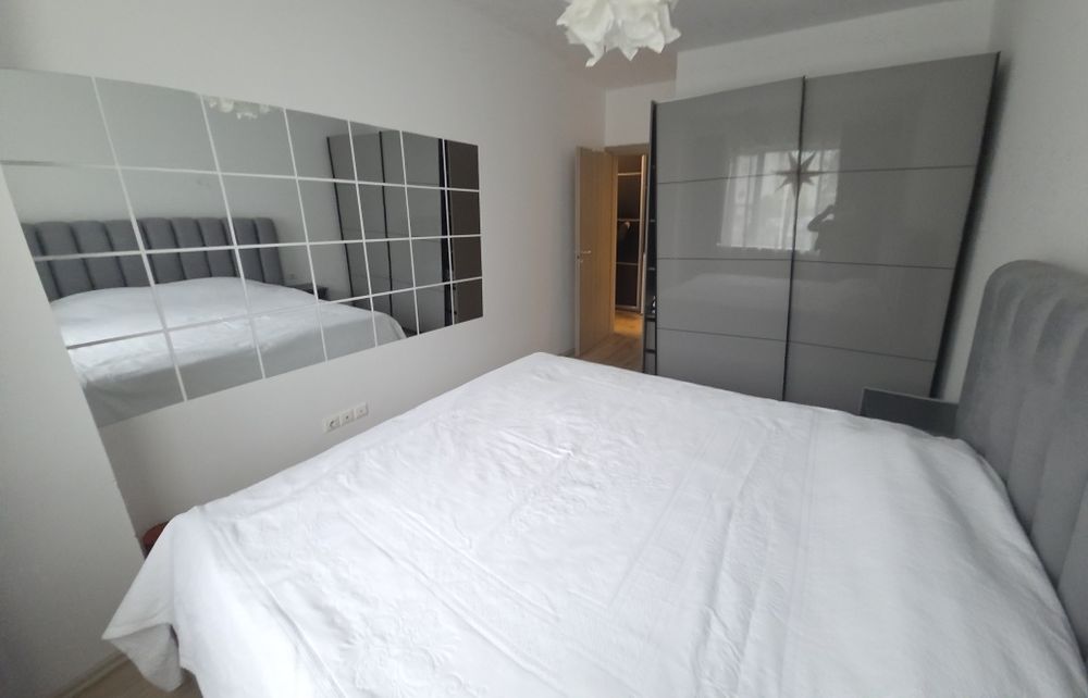 Proprietar vand apartament