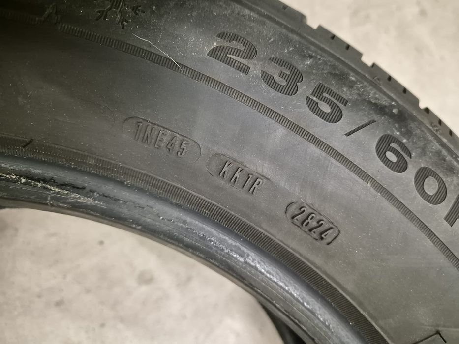 4 anvelope iarna Dunlop 235 60 18
