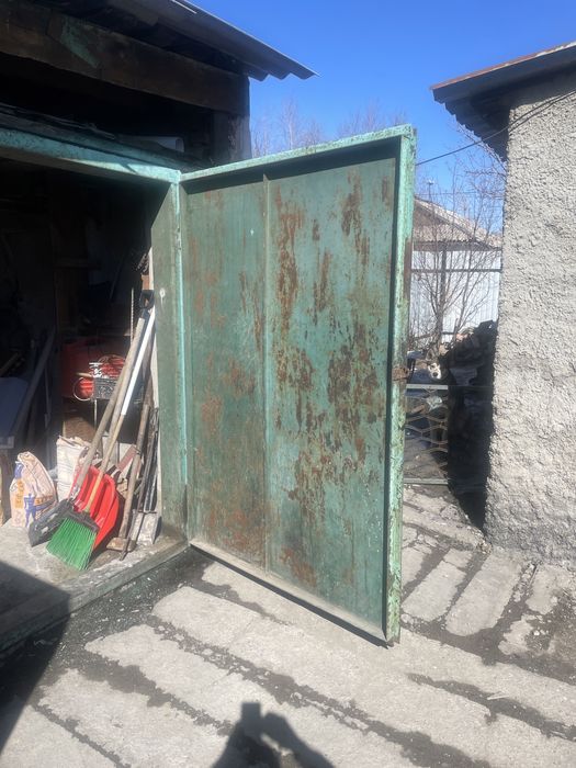 Ворота гараж швеллер металл