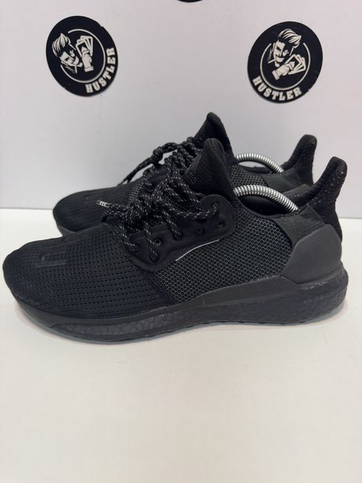 Маратонки ADIDAS Boost PHARRELL WILLIAMS . Номер 42.5