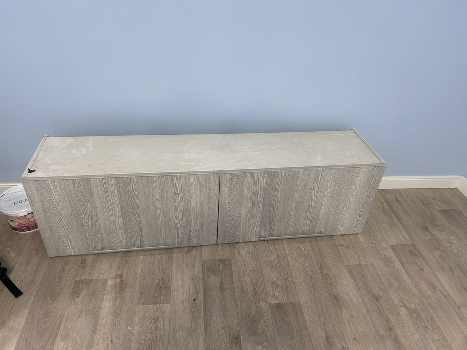 Продам кровать и 2 полки