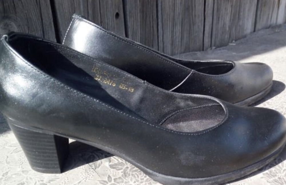 Продам женские бердцы