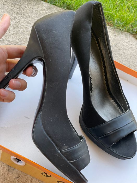 продаётся туфли размер 38