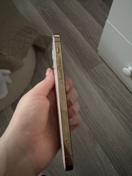 Продам Айфон 12 про