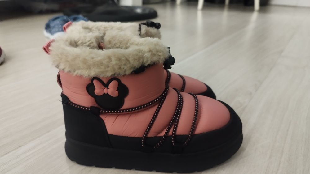 Продам зимние сапожки Zara