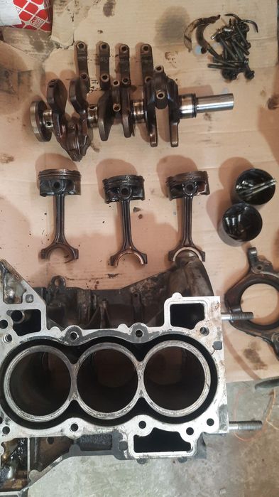 Piese logan motor 1,0 sce