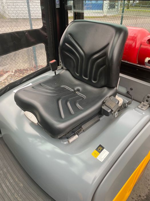 Stivuitor cu ISCIR Jungheinrich TFG 320 GPL Triplex an 2017 Impecabil