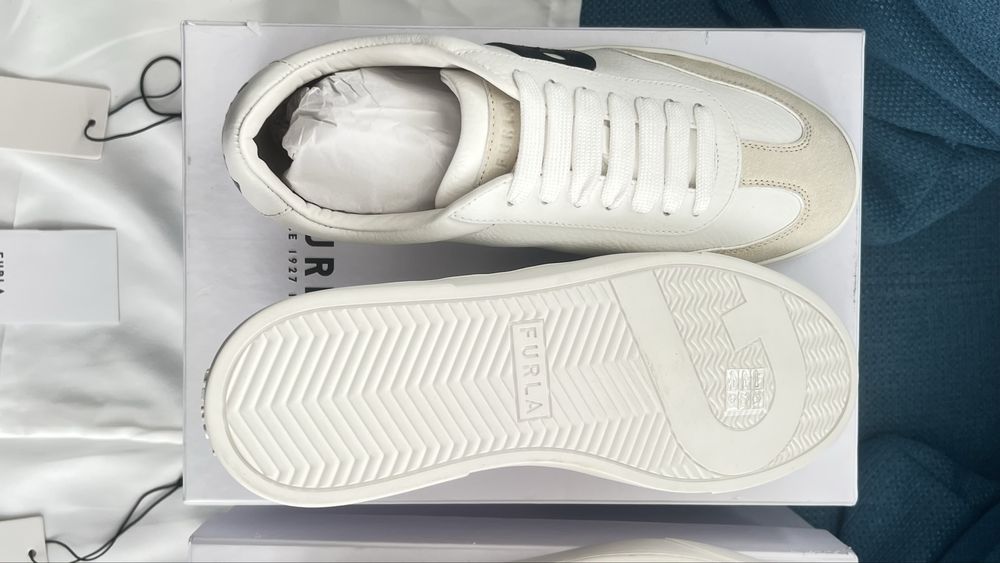 Сникърси FURLA Step Sneakers в 3 модела.100% оригинал с етикети кутии care instructions,противопрахова торбичкс, всичко.Ограничени бройки
