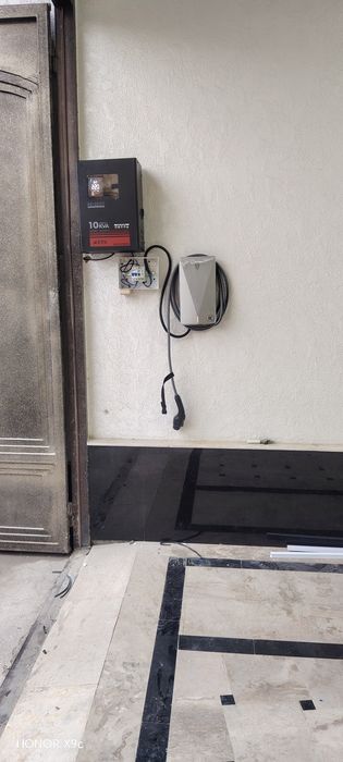 elektrika xizmati elektromobilga zaryadnik