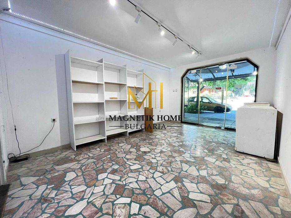 Страхотно помещение с тротоарно право до Борисовата Градинка