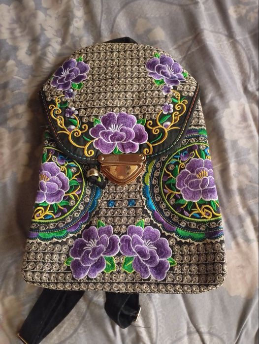 портфель/сумка в более узбекском/традиционном стиле