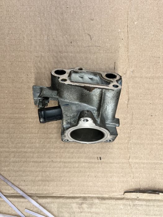 Vand suport termostat aluminiu Dacia Logan/Dokker/Lodgy 1.4-1.6 mpi
