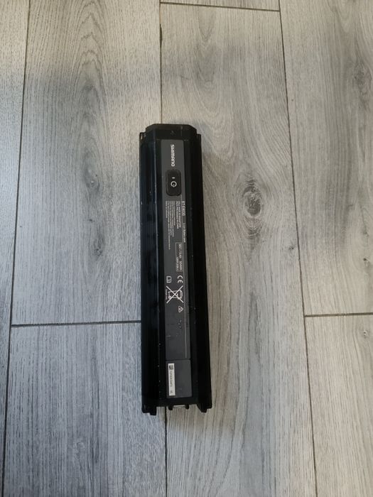 Vând baterie pentru Shimano