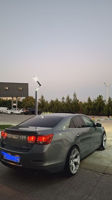 Diska sotiladi BMW  X6 orginal diskasi holati ideal