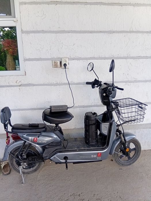 Электроскутер ск8 новый