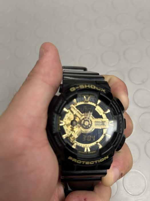 Часовник Casio G-Shock GA-110GB-1A